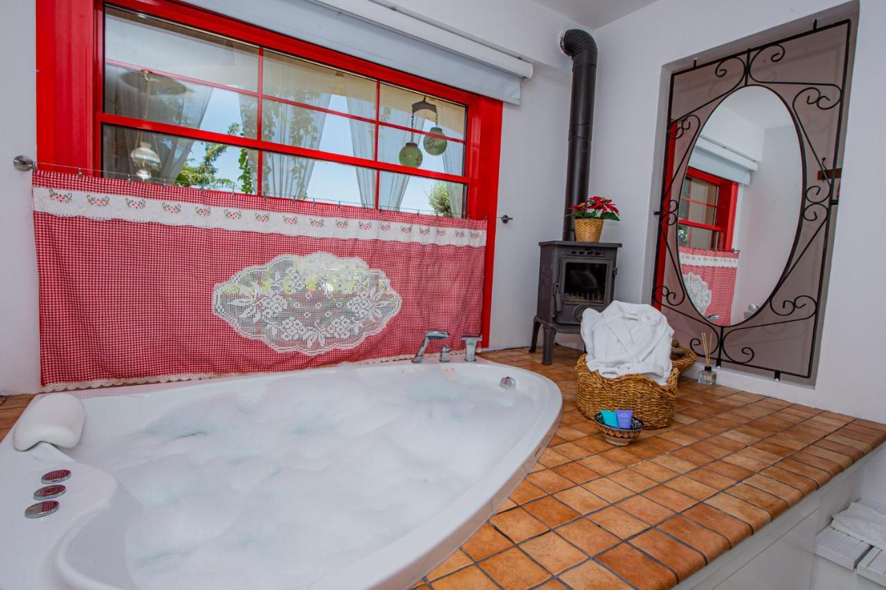 Villa Taraca Alacati Romantik Otel (Adults Only) מראה חיצוני תמונה