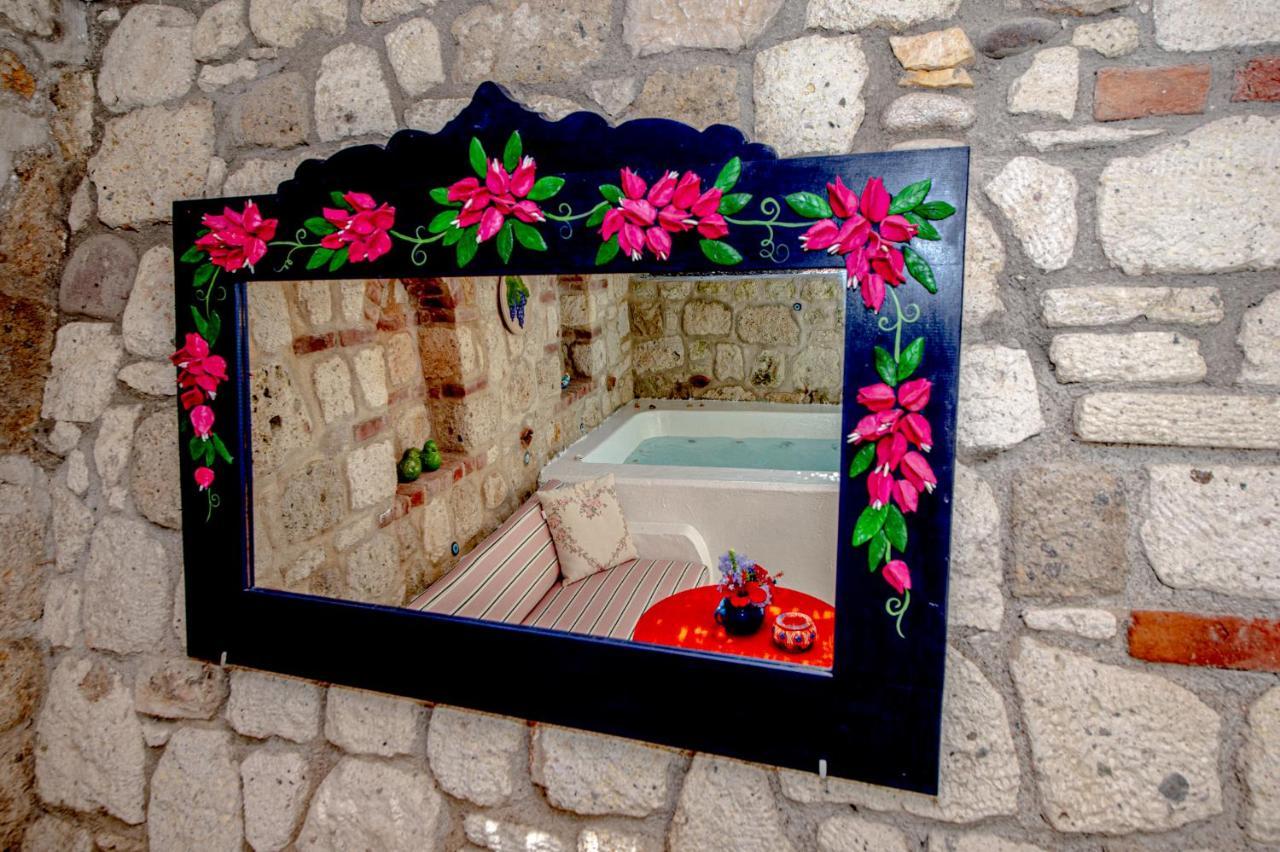 Villa Taraca Alacati Romantik Otel (Adults Only) מראה חיצוני תמונה
