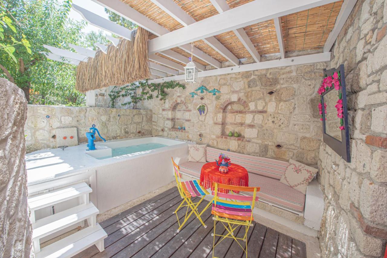 Villa Taraca Alacati Romantik Otel (Adults Only) מראה חיצוני תמונה