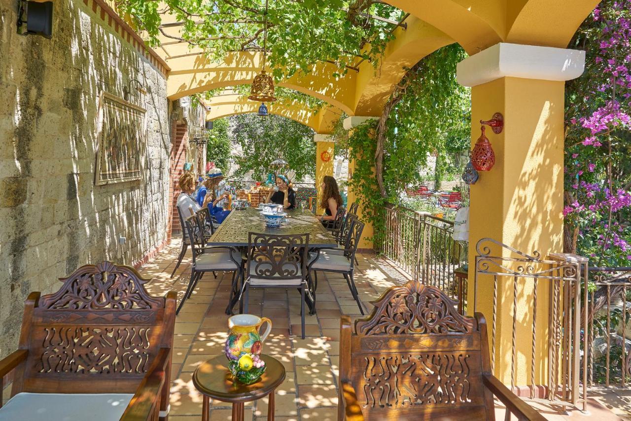 Villa Taraca Alacati Romantik Otel (Adults Only) מראה חיצוני תמונה